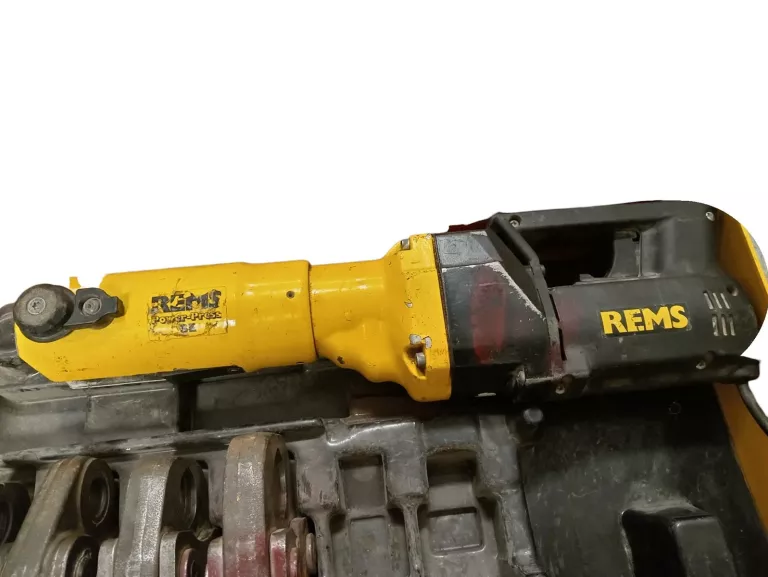 ELEKTRYCZNA ZACISKARKA DO RUR REMS 57210