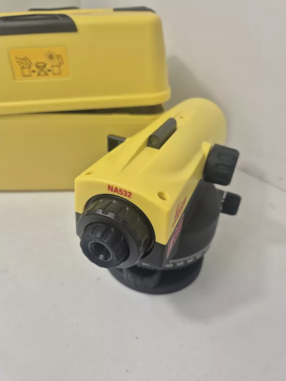 NIWELATOR OPTYCZNY LEICA NA532