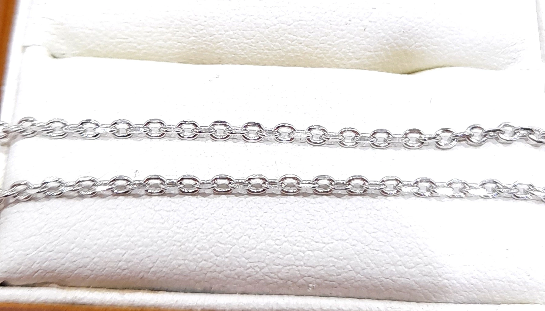 srebro-wyrob-jubilerski-lancuszek-z-zawieszka-33g-stan-11323-2