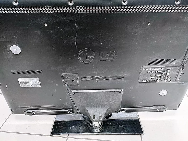 telewizor-lg-42lw4500-wada-stan-11323-2
