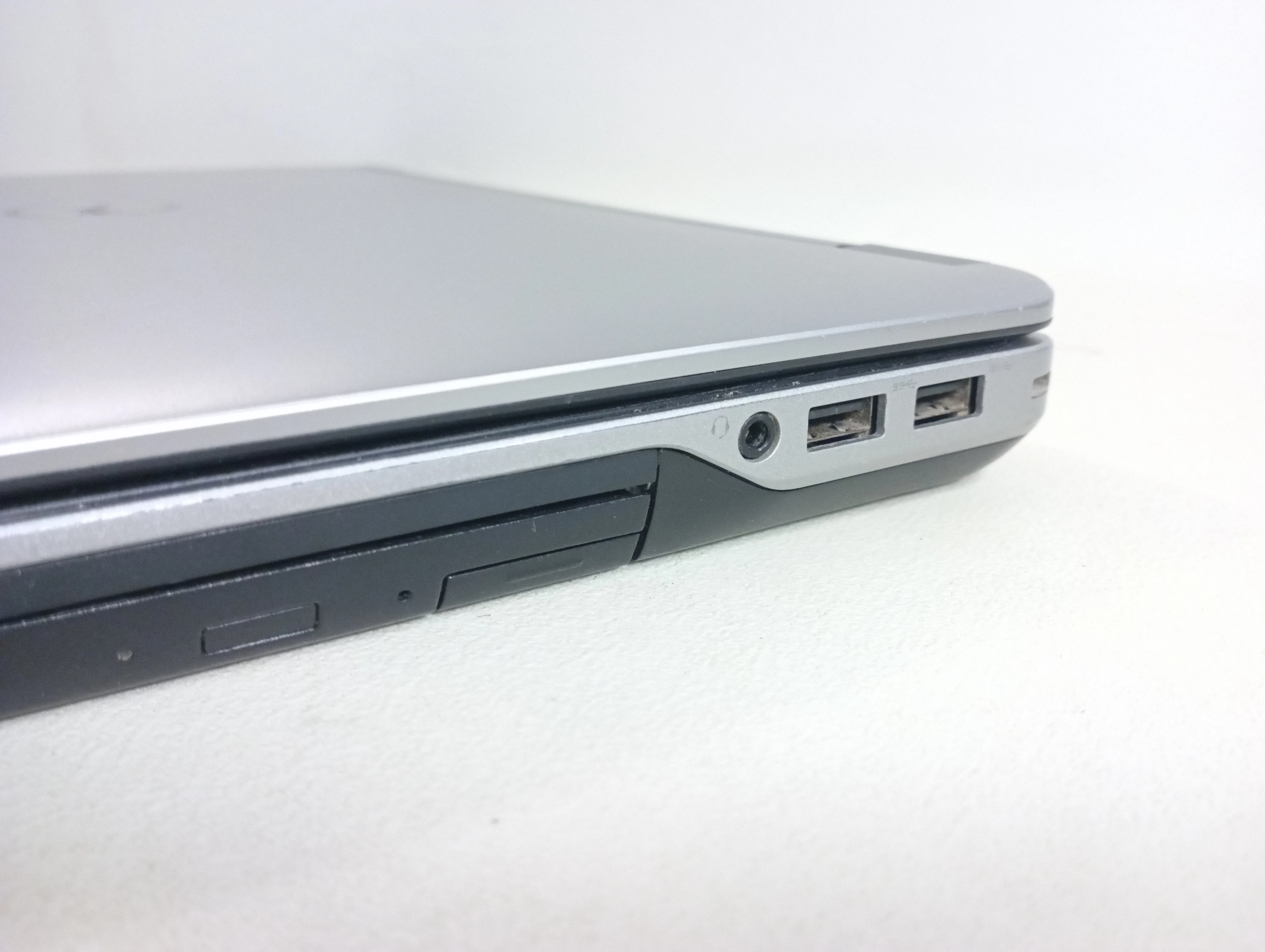 laptop-dell-latitude-e6440-i5-8-ram-240-ssd-rozdzielczosc-px-1600-x-900