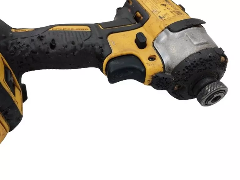 zestaw-elektronarzedzi-dewalt-dck266p3-qw-stan-uzywany