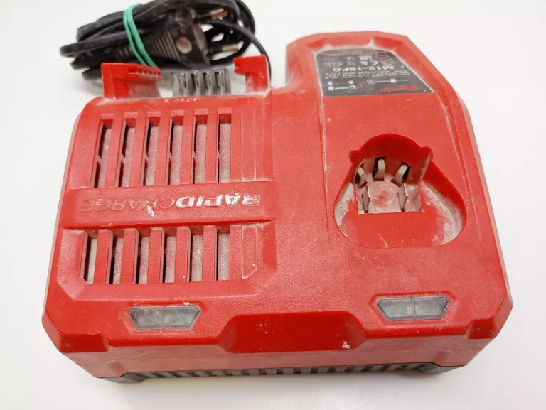 SZLIFIERKA KĄTOWA MILWAUKEE M18 FSAGV125XB