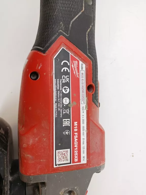 SZLIFIERKA KĄTOWA MILWAUKEE M18 FSAGV125XB