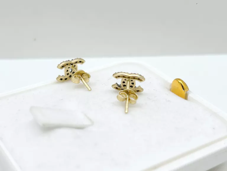 zlote-kolczyki-chanel-cc-czarne-cyrkonie-9mm-7mm-585-112g-kolor-dominujacy-zloty