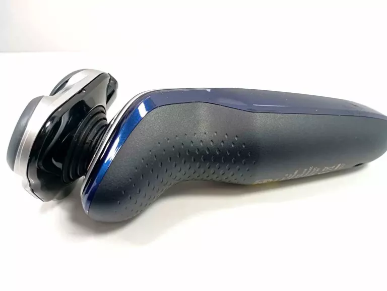 golarka-akumulatorowa-philips-s557206-ean-gtin-18710103819681