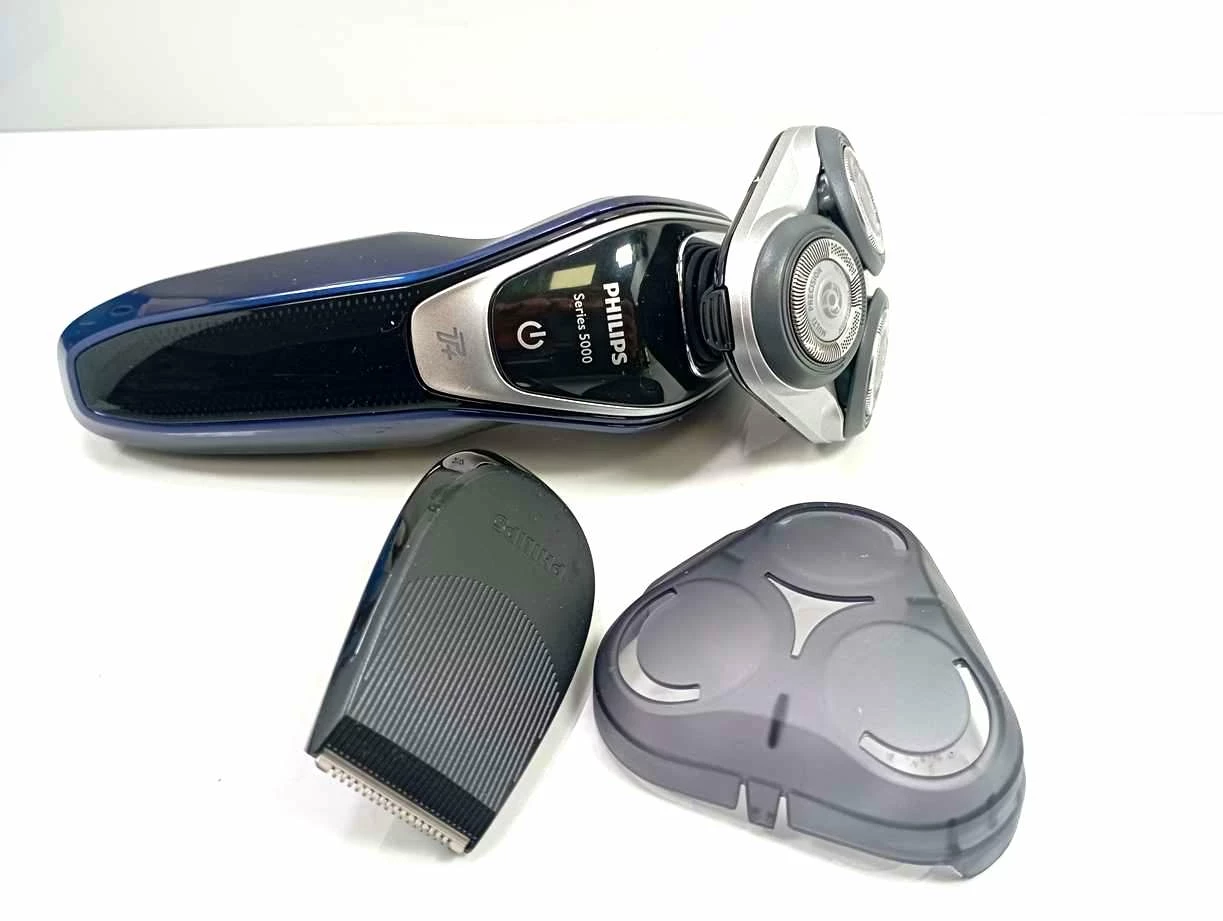 golarka-akumulatorowa-philips-s557206-typ-glowicowa