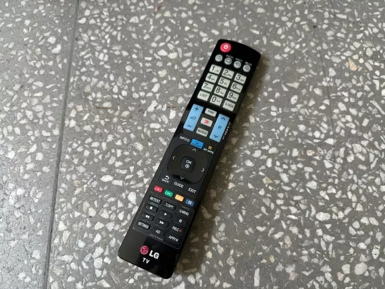 TELEWIZOR LED LG 42LA620S SMART TV FULL HD CINEMA 3D