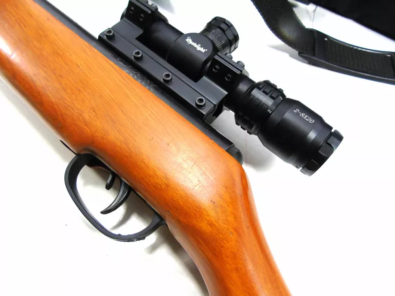 WIATRÓWKA CROSMAN QUEST 1000+ LUNETA + POKROWIEC