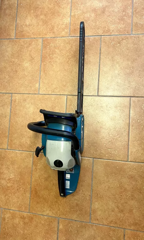 PIŁA SPALINOWA MAKITA DCS4301