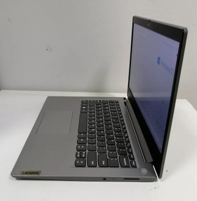 LAPTOP LENOVO IDEAPAD 3 4GB / 500GB SSD
