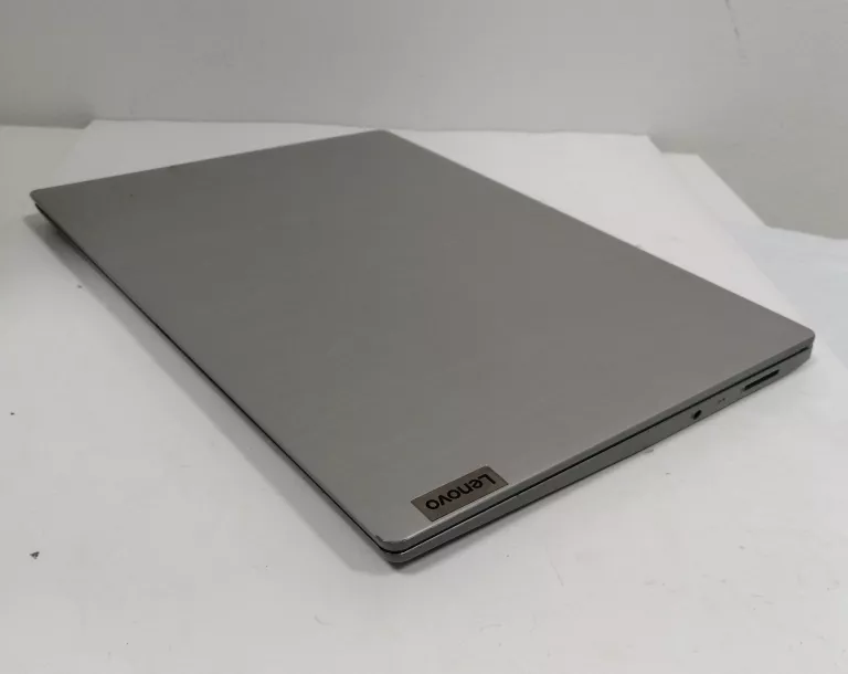 LAPTOP LENOVO IDEAPAD 3 4GB / 500GB SSD