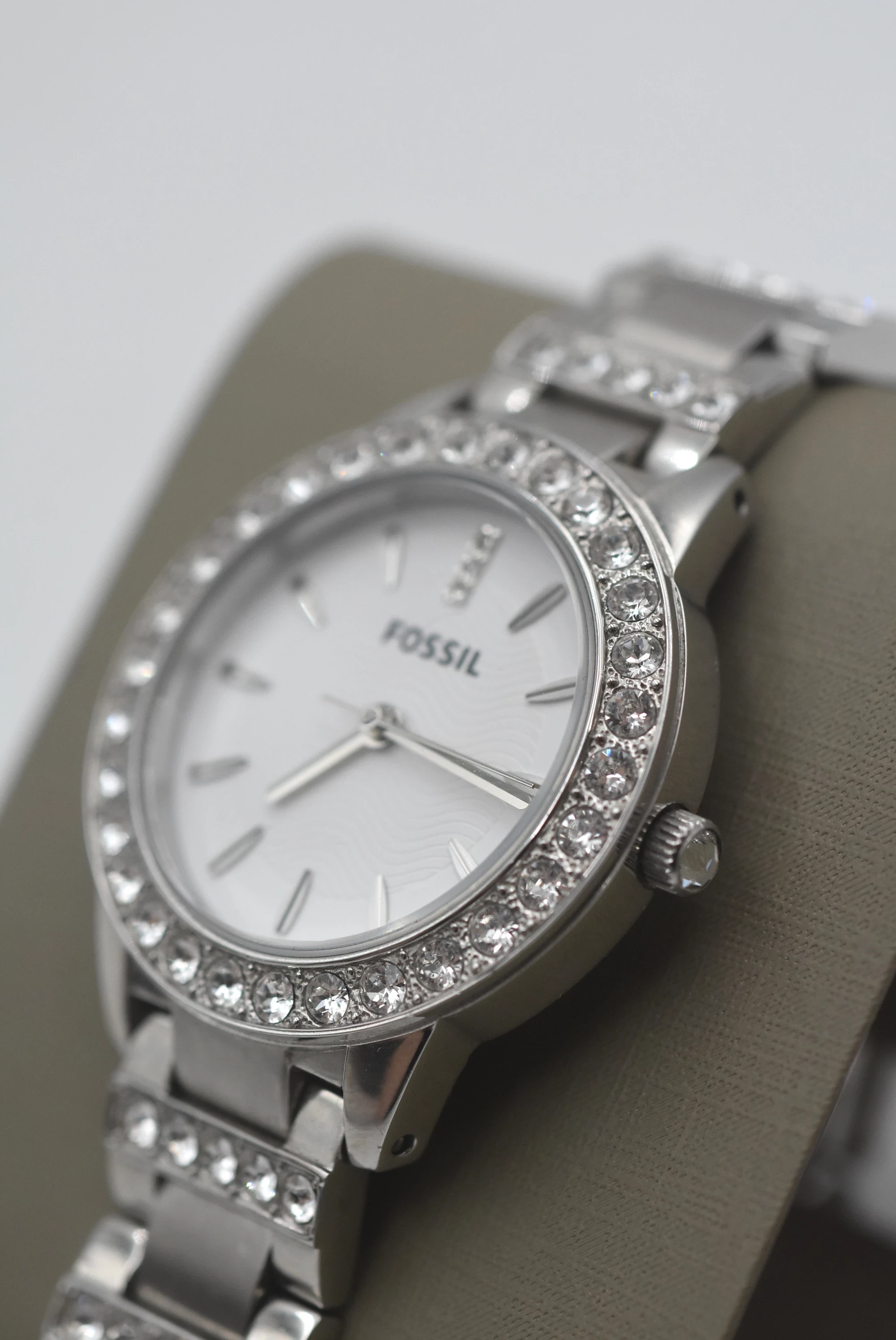 zegarek-damski-fossil-es2362-funkcje-brak