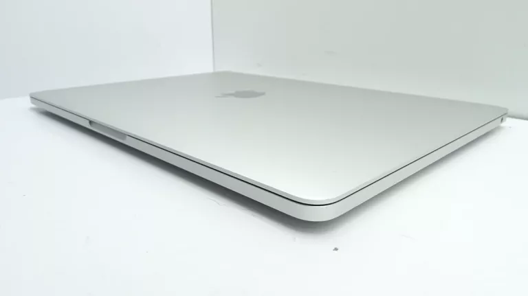 LAPTOP APPLE MACBOOK PRO 13 A2159 I5 8/128 GB ZESTAW