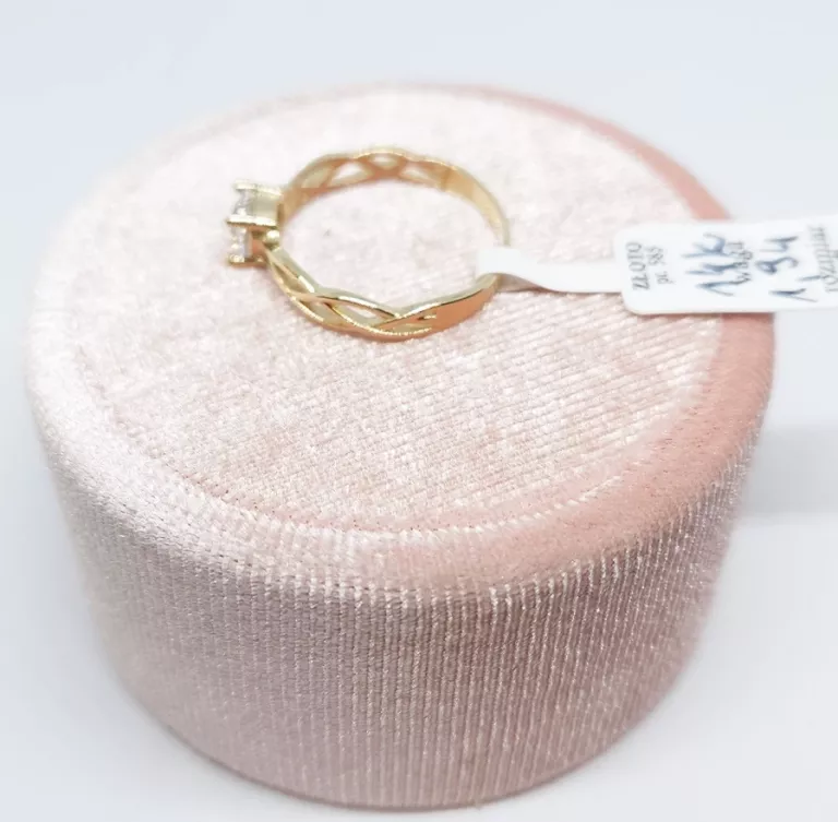 wyrob-jubilerski-pierscionek-585-194-g-r-16-ean-gtin-5903772051261