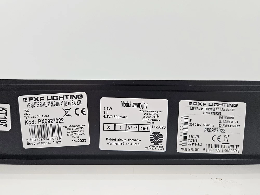 oprawa-awaryjna-led-3w-vip-master-panel-nt-m-ad-30h-18xled-szara-px092702-moc-120