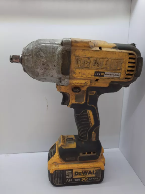 klucz-udarowy-dewalt-dcf899haku-5ah-stan-uzywany