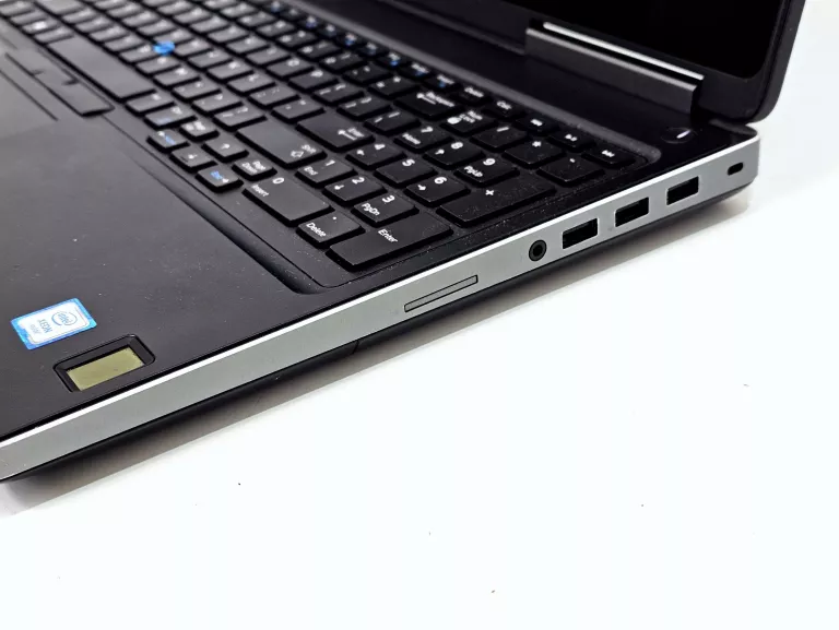 LAPTOP DELL PRECISION 7000 SERIES 15,6 " INTEL XEON 64 GB / 1000 GB CZARNY
