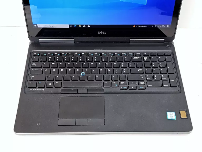 LAPTOP DELL PRECISION 7000 SERIES 15,6 " INTEL XEON 64 GB / 1000 GB CZARNY