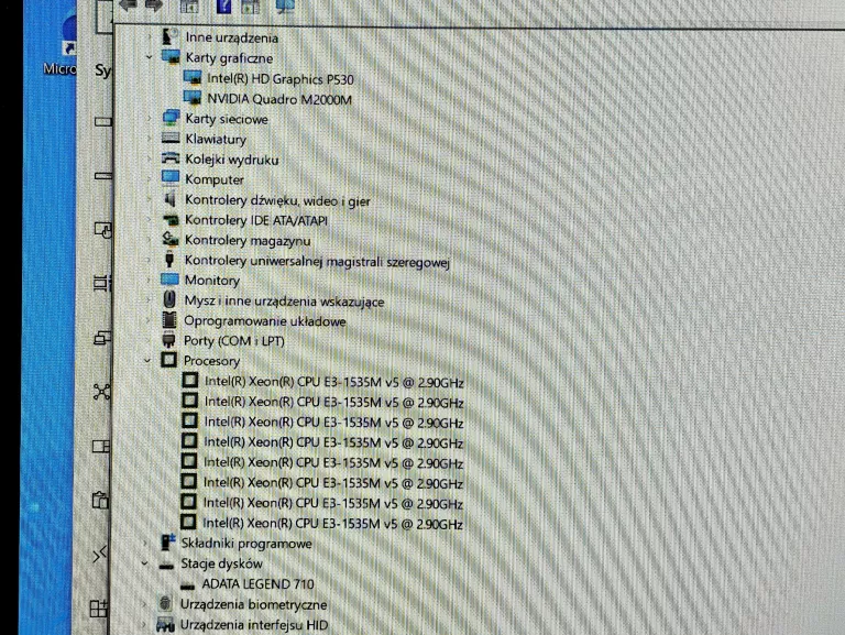 LAPTOP DELL PRECISION 7000 SERIES 15,6 " INTEL XEON 64 GB / 1000 GB CZARNY