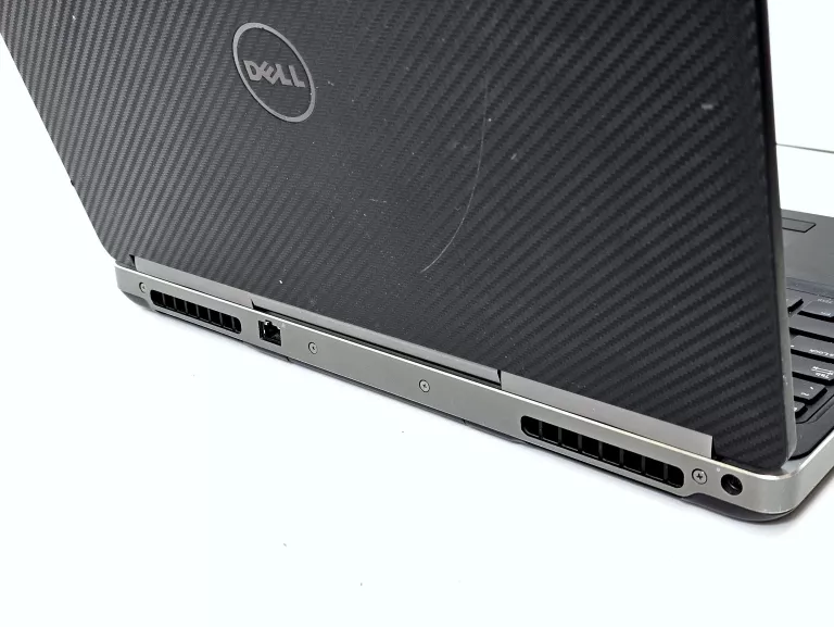 LAPTOP DELL PRECISION 7000 SERIES 15,6 " INTEL XEON 64 GB / 1000 GB CZARNY