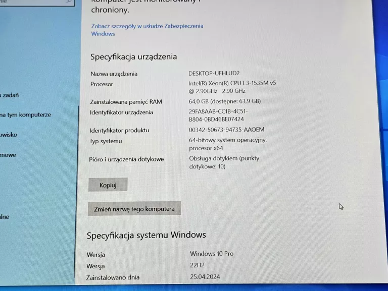 LAPTOP DELL PRECISION 7000 SERIES 15,6 " INTEL XEON 64 GB / 1000 GB CZARNY
