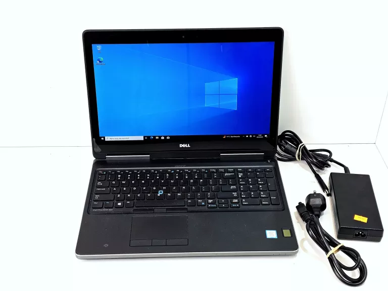 LAPTOP DELL PRECISION 7000 SERIES 15,6 " INTEL XEON 64 GB / 1000 GB CZARNY