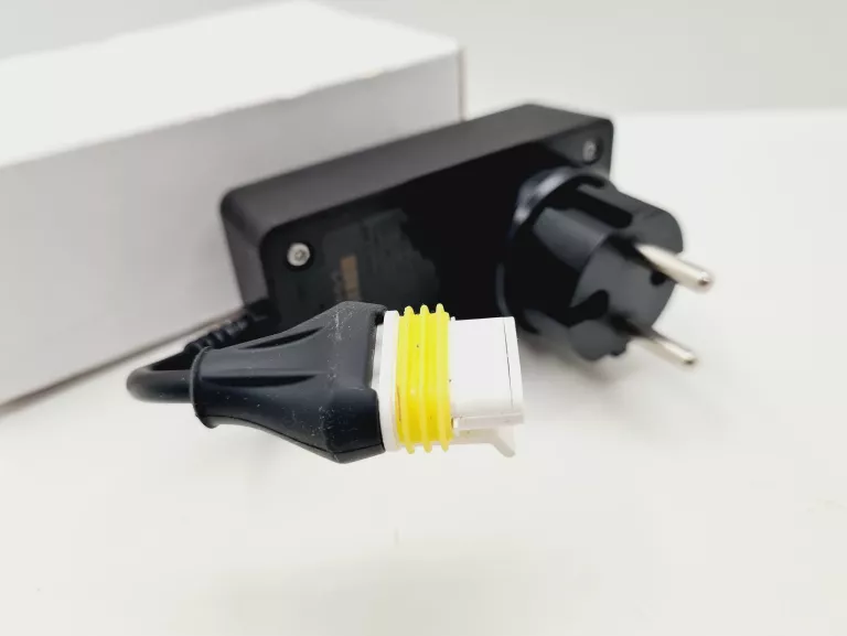 ZASILACZ HUSQVARNA GARDENA 28V 1A ADP-28AW