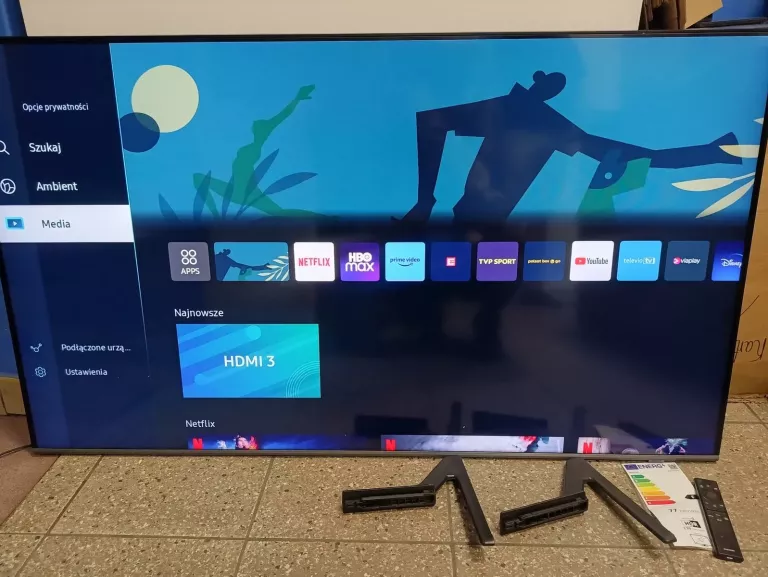 TELEWIZOR SAMSUNG QLED QE55Q67BAU KOMPLET