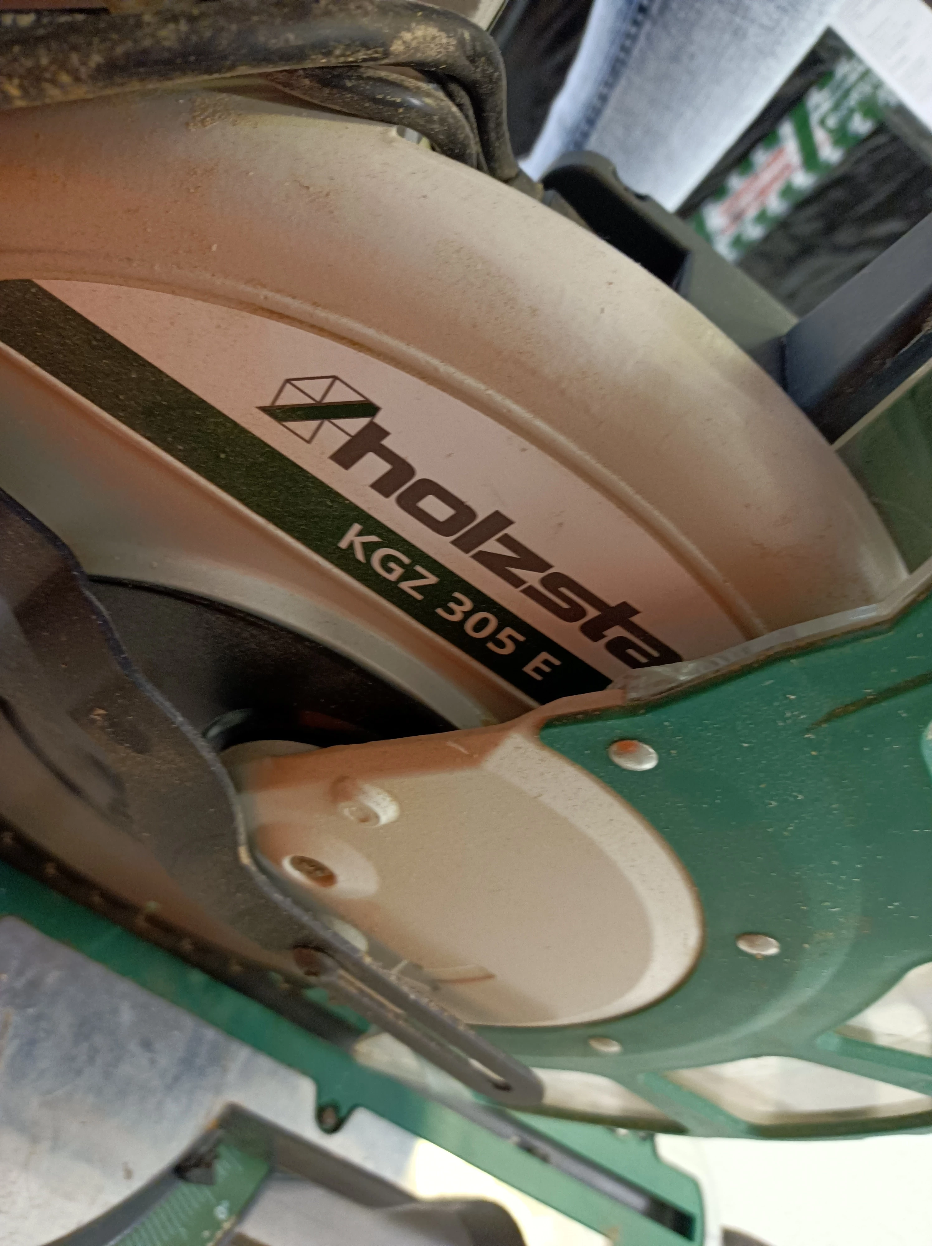 pila-ukosnica-holzstar-kgz-305-e-odbior-osobisty-srednica-tarczy-305