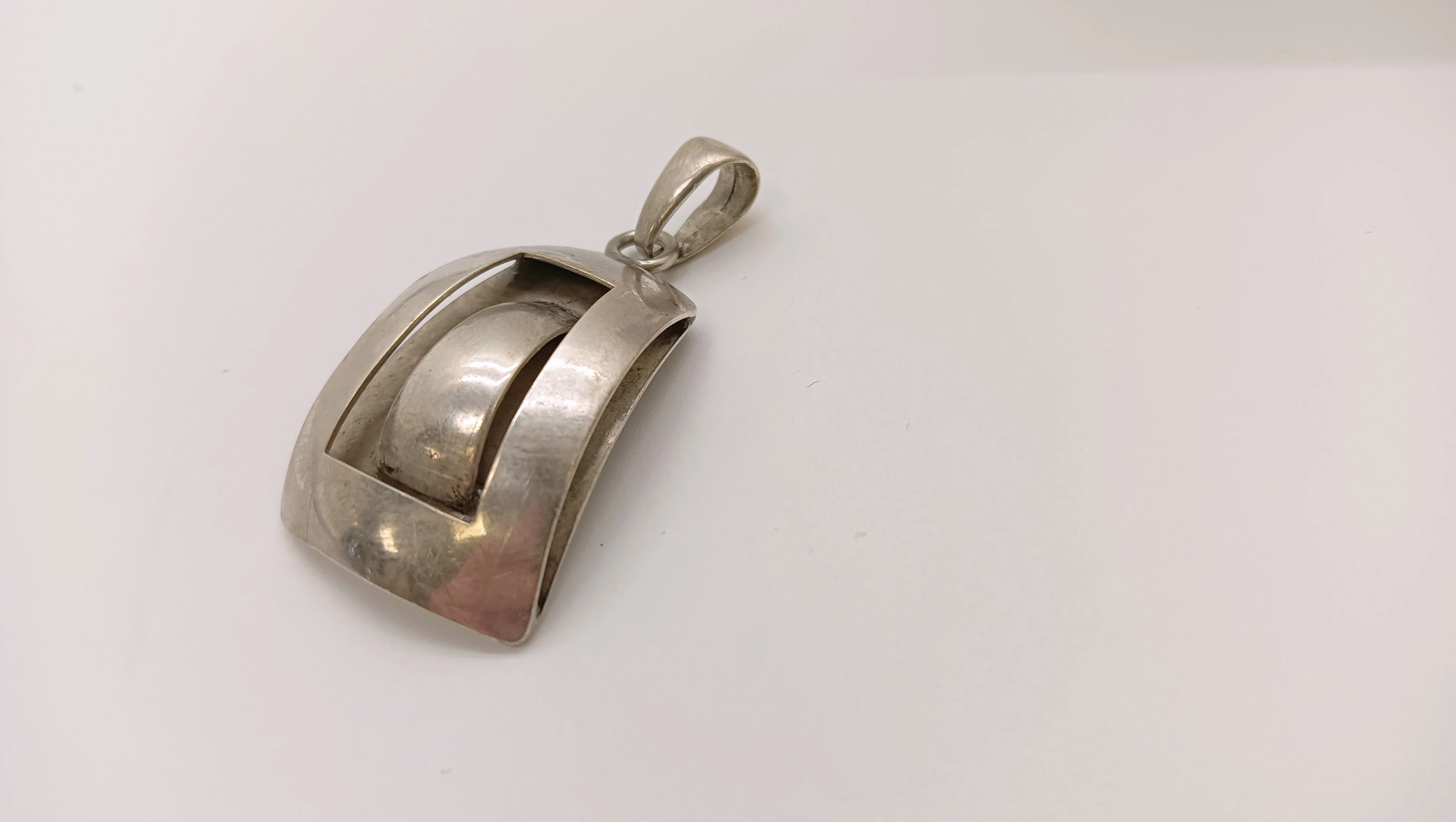 srebro-wyrob-jubilerski-uzywany-zawieszka-marka-inna-marka