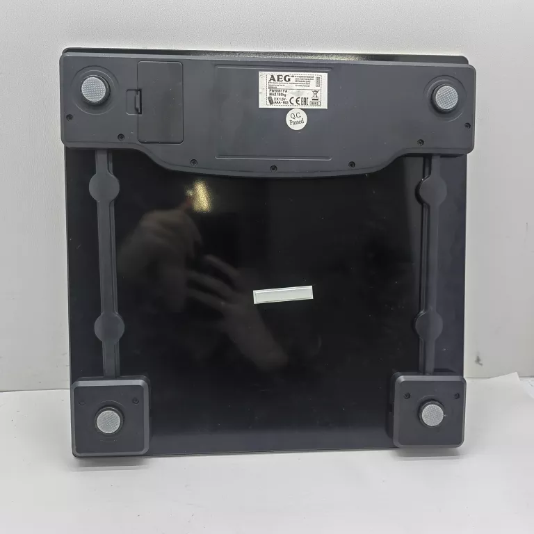 WAGA ŁAZIENKOWA AEG PW5661