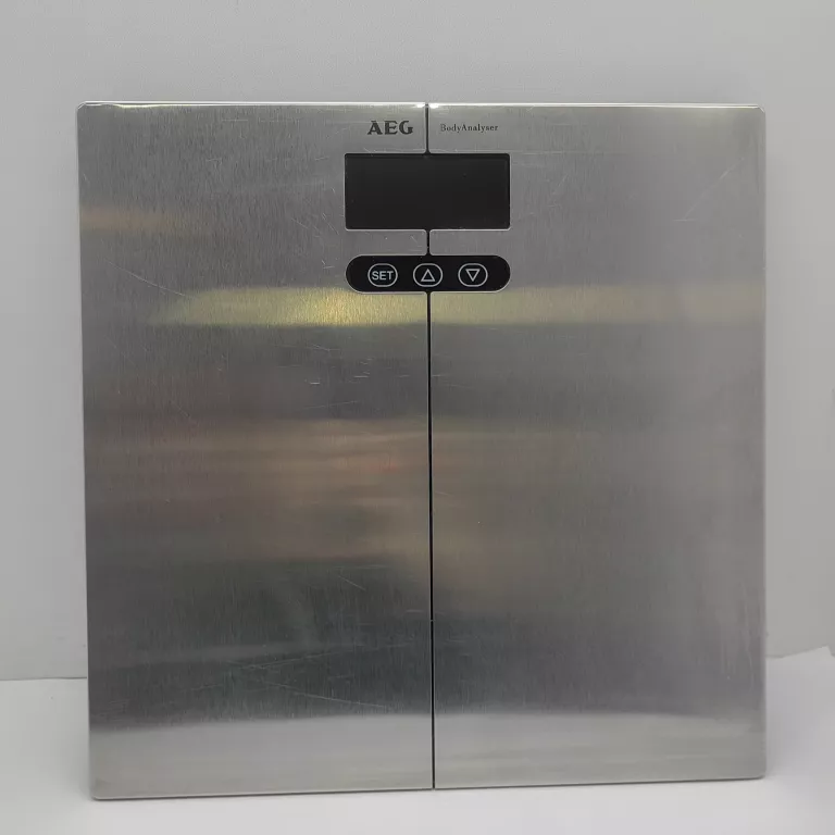 WAGA ŁAZIENKOWA AEG PW5661