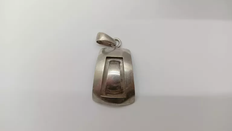 srebro-wyrob-jubilerski-uzywany-zawieszka-material-srebro