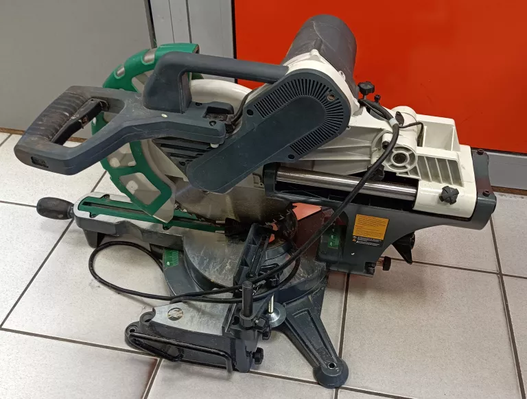 pila-ukosnica-holzstar-kgz-305-e-odbior-osobisty-marka-holzstar