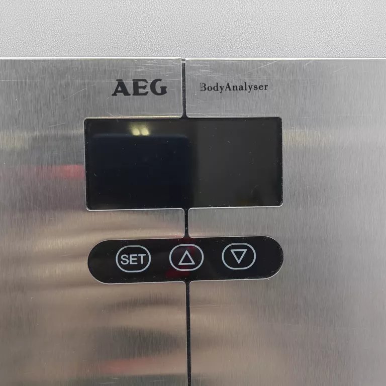 WAGA ŁAZIENKOWA AEG PW5661