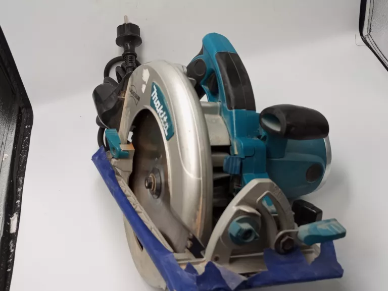 PIŁA TARCZOWA MAKITA 5008MG 1800 W 30 MM