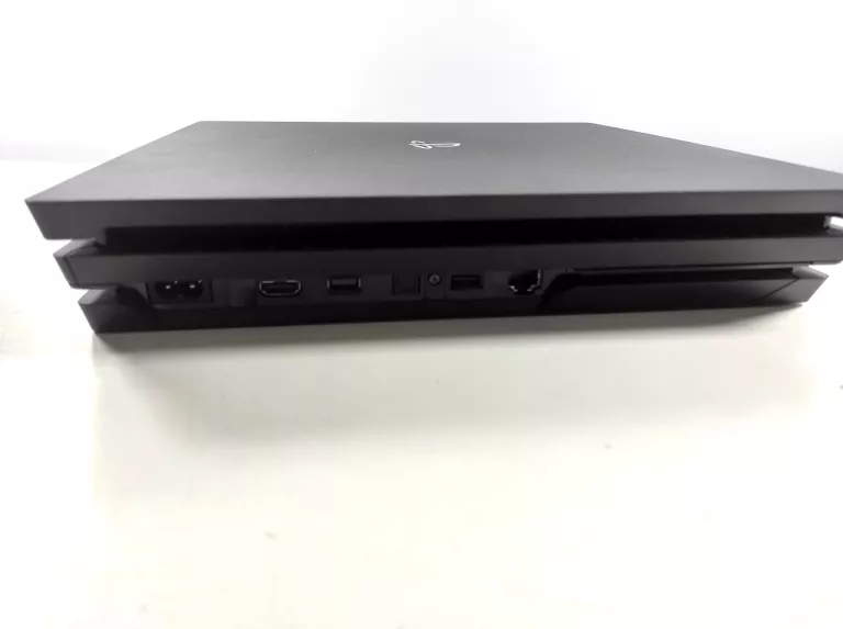 KONSOLA PS4 PRO 1TB + PAD NIE ORYGINALNY