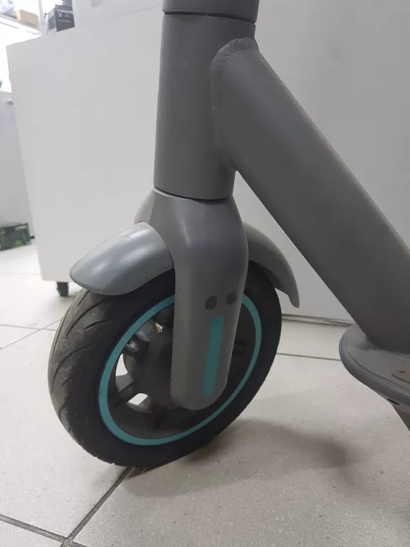HULAJNOGA ELEKTRYCZNA MOTUS SCOOTY 10