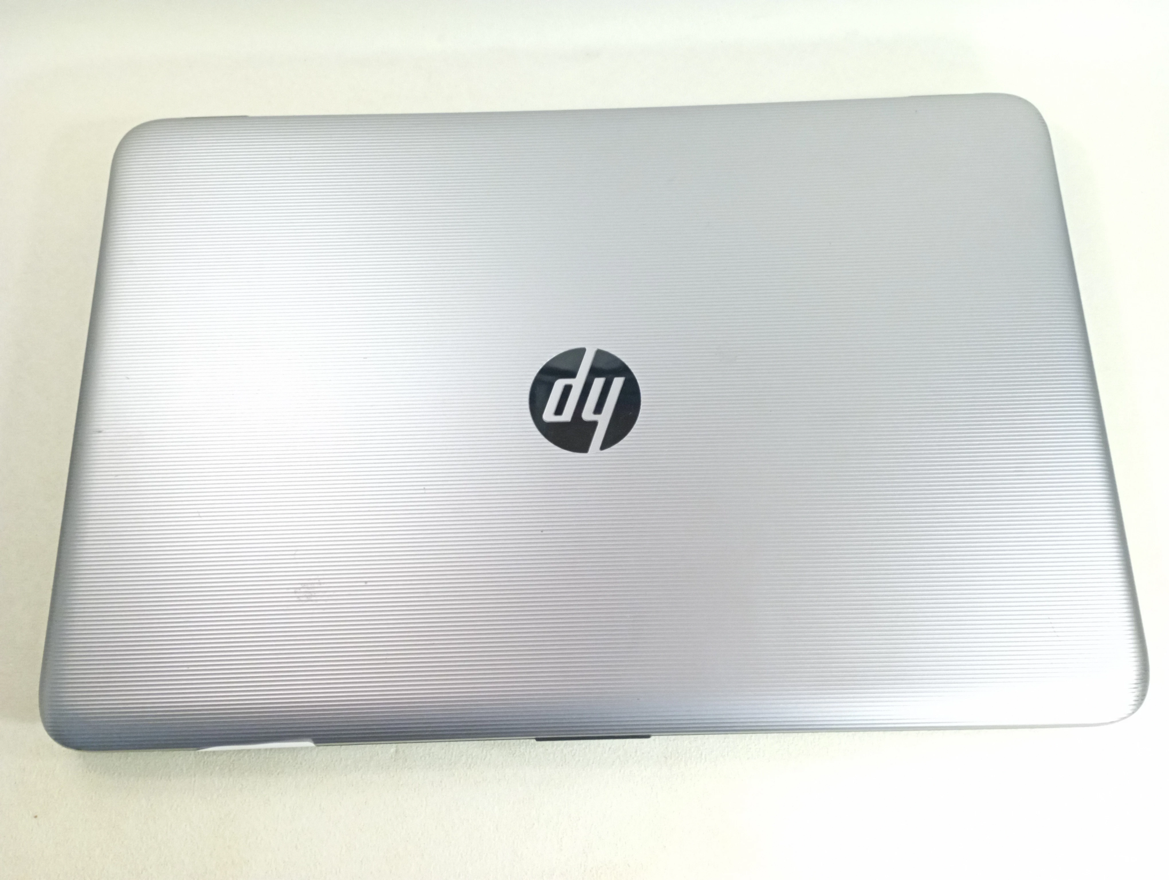 laptop-hp-250g5-i3-4-ram-przekatna-ekranu-1560