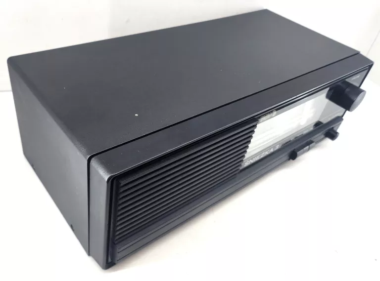 radio-diora-sniezka-3-prl-super-stan-marka-diora