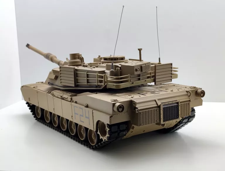 HENG LONG CZOŁG NA ZDALNE STEROWANIE M1A2 ABRAMS  RC 1.16