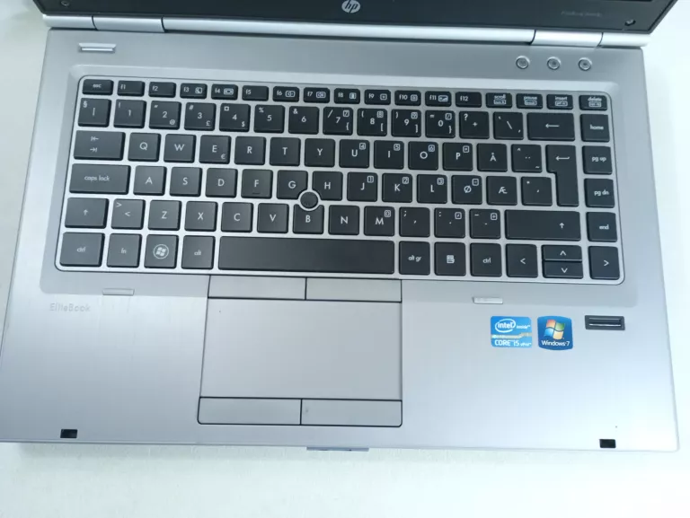 laptop-hp-elitebook-8460pi3-liczba-rdzeni-procesora-2