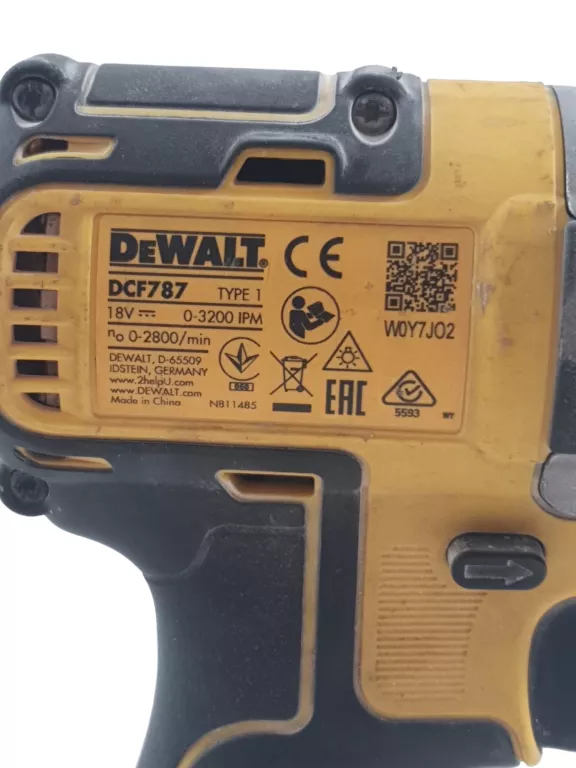 zestaw-elektronarzedzi-dewalt-zakretarka-787-wkretarka-udarowa-778-dodatkowy-osprzet-w-zestawie-235821-392081