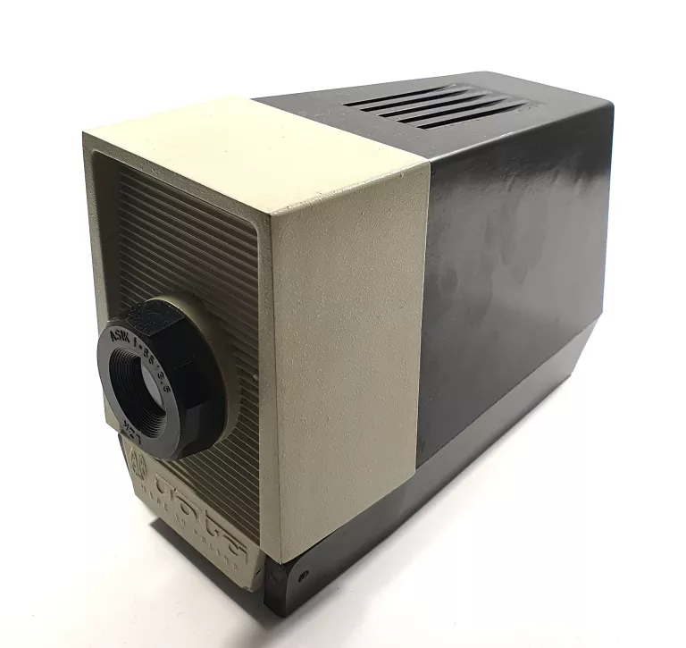 PROJEKTOR JOTA B6 KOMPLET