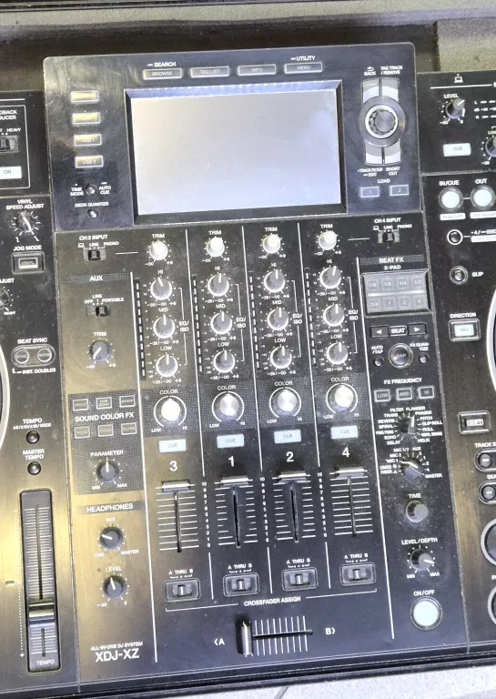 mikser-pioneer-xdj-xz-case-stan-uzywany
