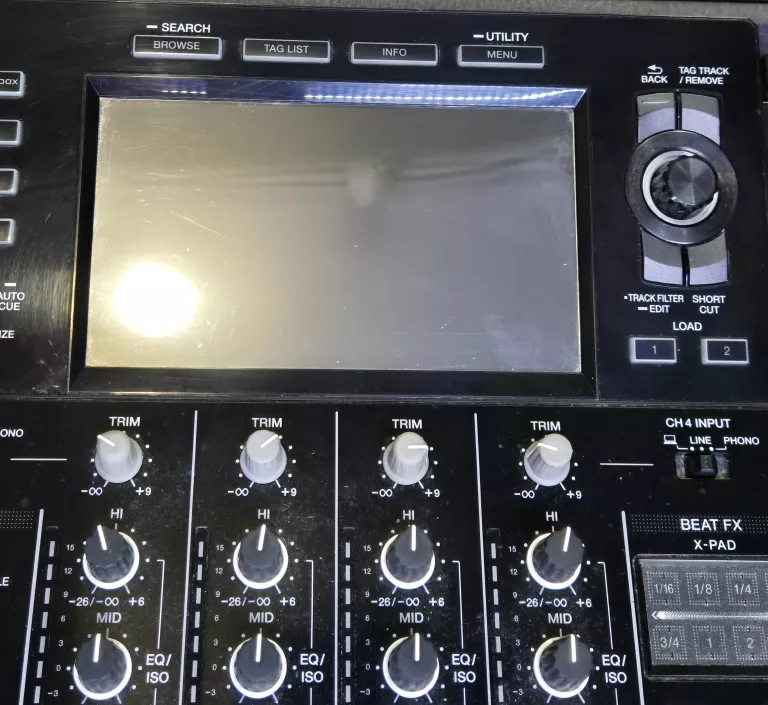 mikser-pioneer-xdj-xz-case-model-xdj-xz