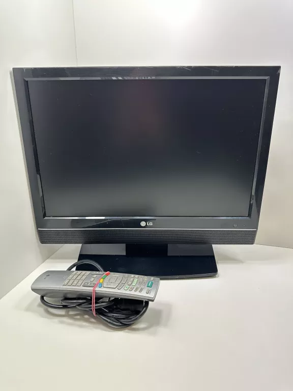 TELEWIZOR LG 19LS4R + PILOT + KAB ZASIL
