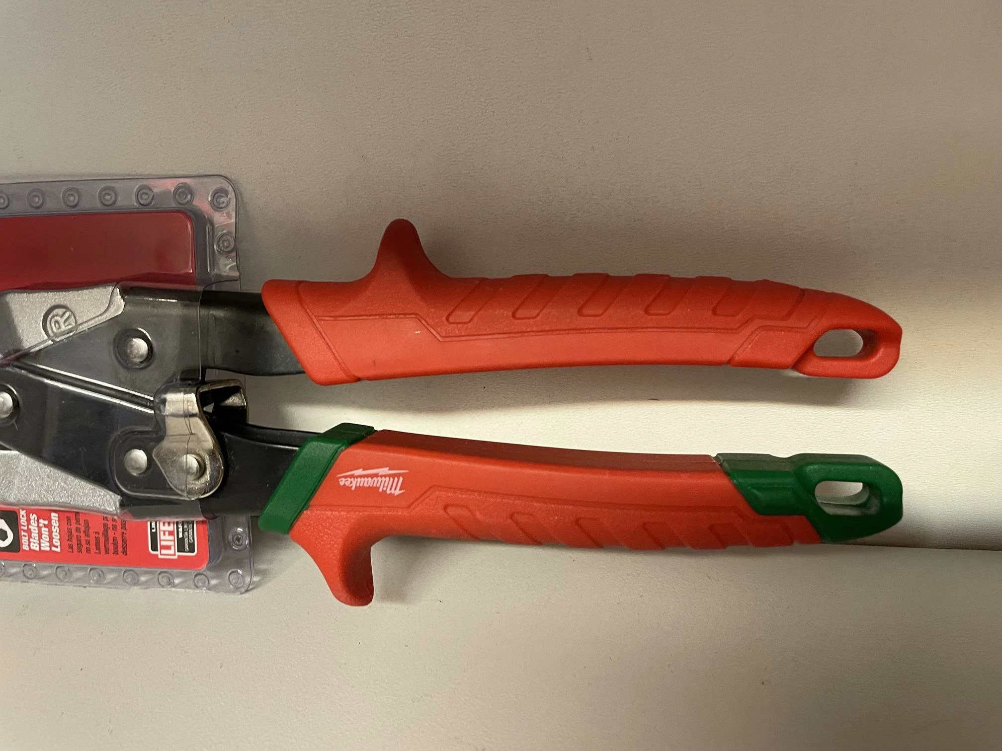 nozyce-do-blachy-260mm-milwaukee-48224520-rodzaj-nozyce-do-ciecia-blachy-prawe