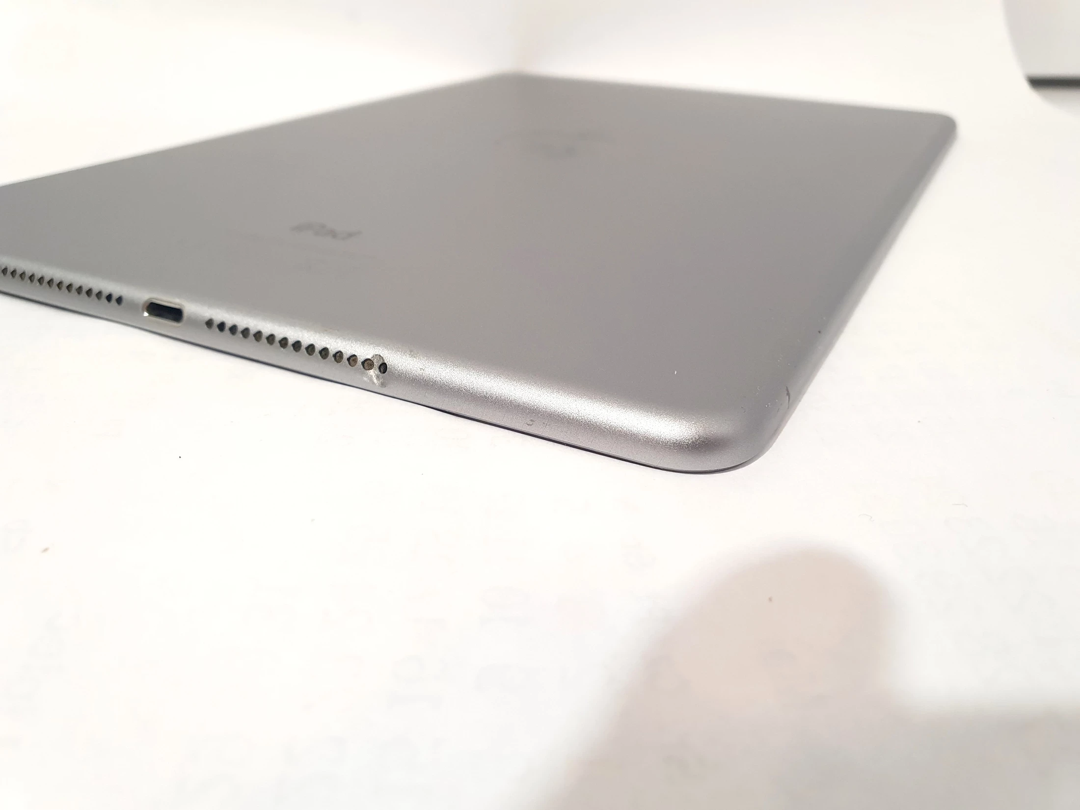 tablet-apple-ipad-air-2-128gb-kod-producenta-a1567